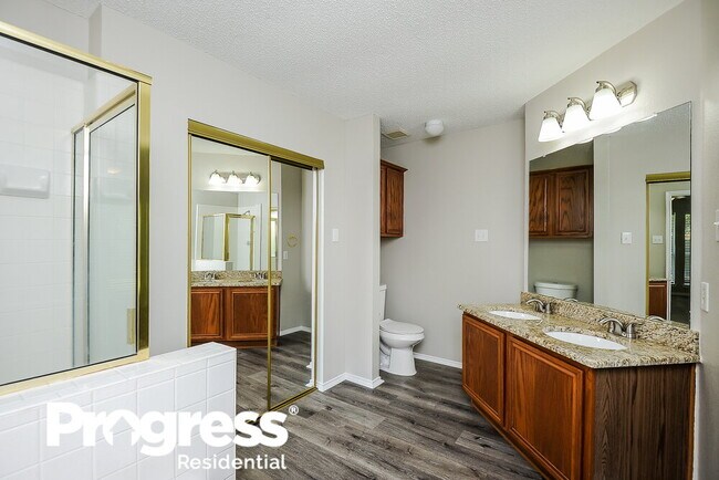 Building Photo - 207 Autumn Ct