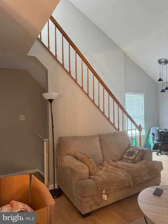 Building Photo - 408 Firethorne Ct