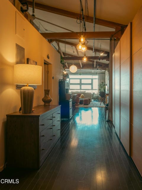 Building Photo - 530 S Hewitt St