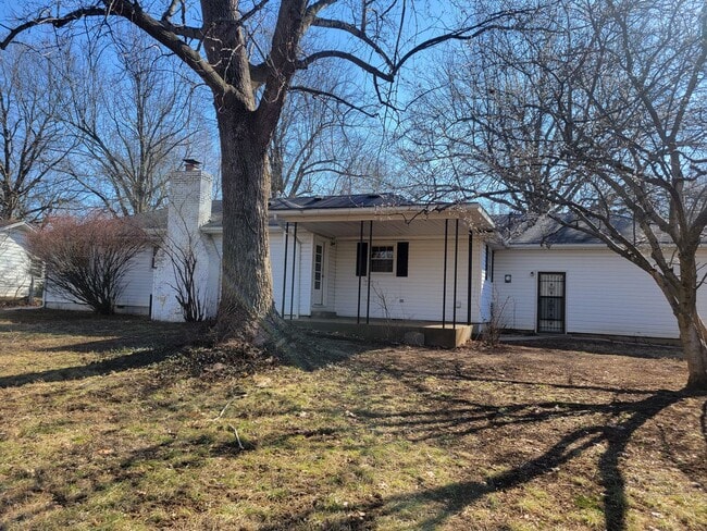 Primary Photo - 3 Bedrooms! 2 Bath! Kickapoo Schools! Vill...