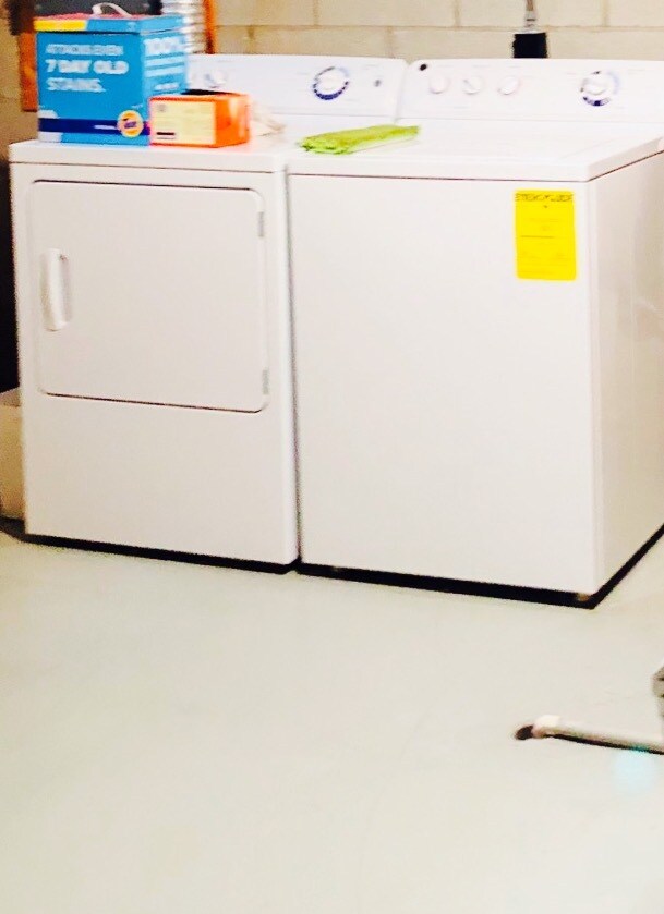 Building Photo - 8179 Rochester Way