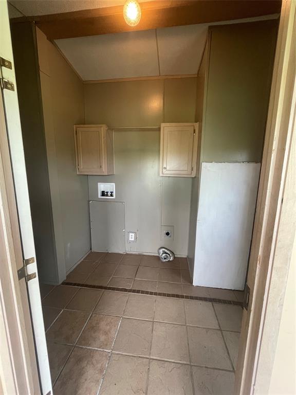 Building Photo - 120 Roots Rd