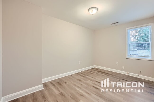 Building Photo - 8516 Willow Oak Rd