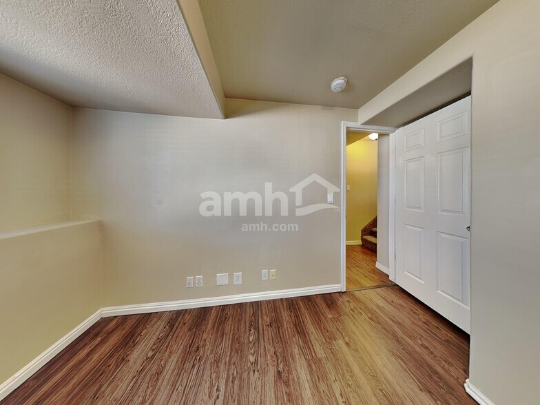 Building Photo - 3926 W 4650 S