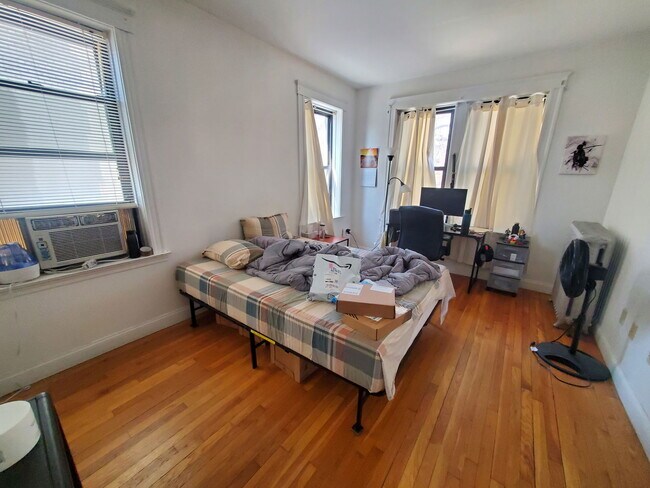 Building Photo - 41 Egremont Rd