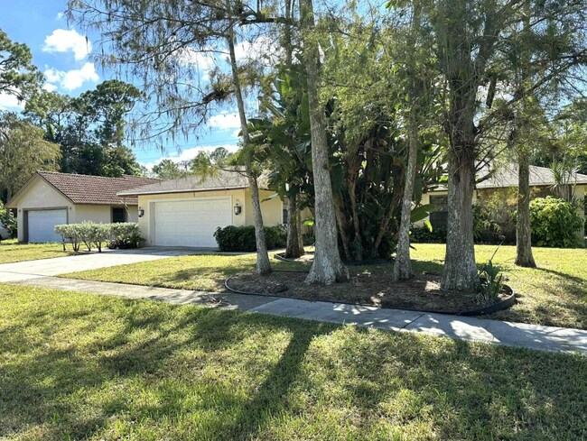 Building Photo - 951 Citrus Pl