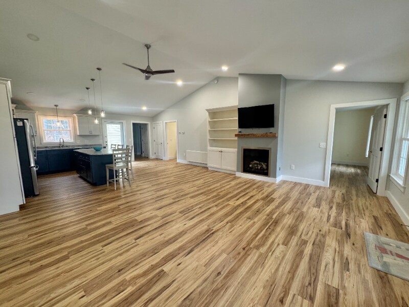 Building Photo - 49 Fort Point Cove Rd