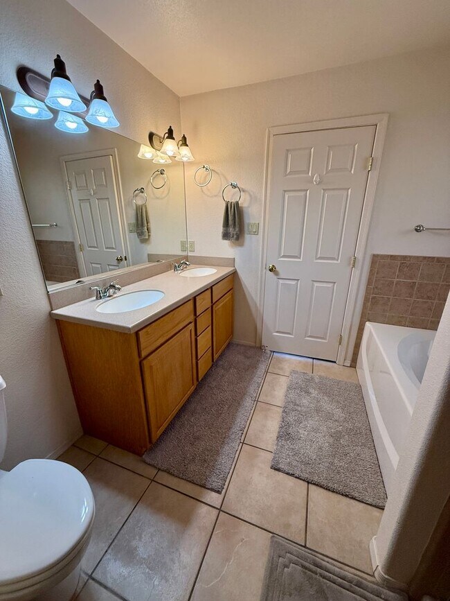 Building Photo - 11785 Calle Gaudi