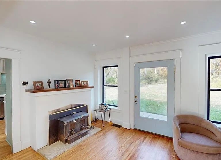 Building Photo - 3101 E 91st St