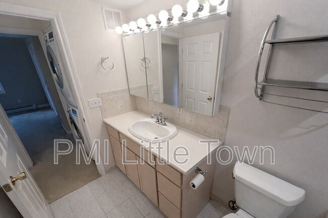 Building Photo - 8320 S Ammons St