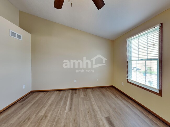 Building Photo - 7793 Waggoner Chase Blvd