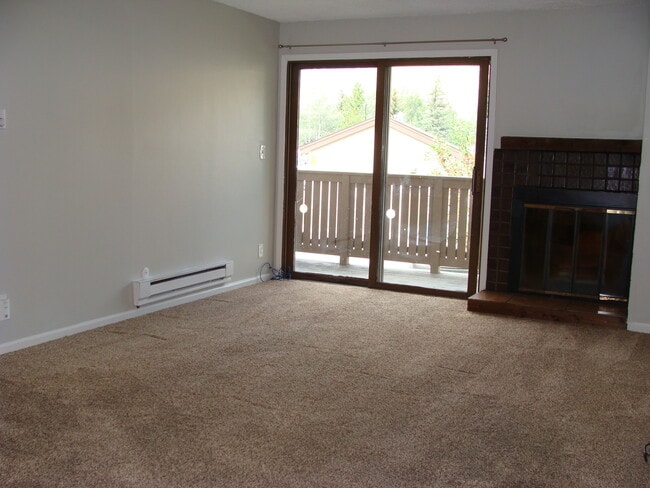Building Photo - 998 W Beaver Creek Blvd