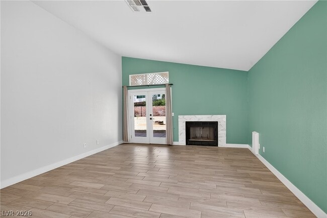 Building Photo - 405 Crater Ct