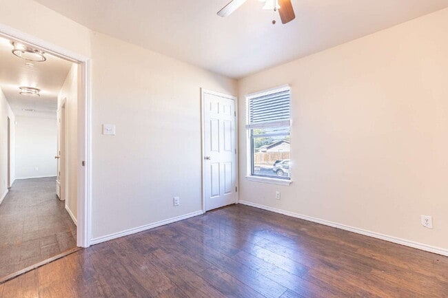 Building Photo - 8016 Landing Ave