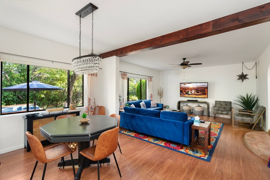 Building Photo - 228 Caballo Dr