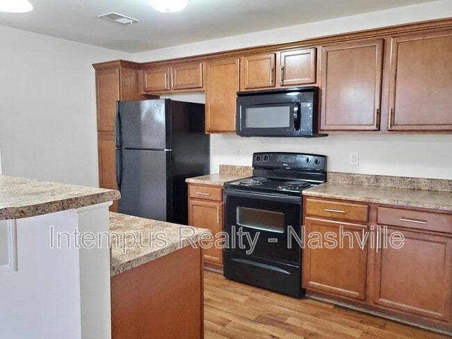 Building Photo - 8150 Lenox Creekside Dr