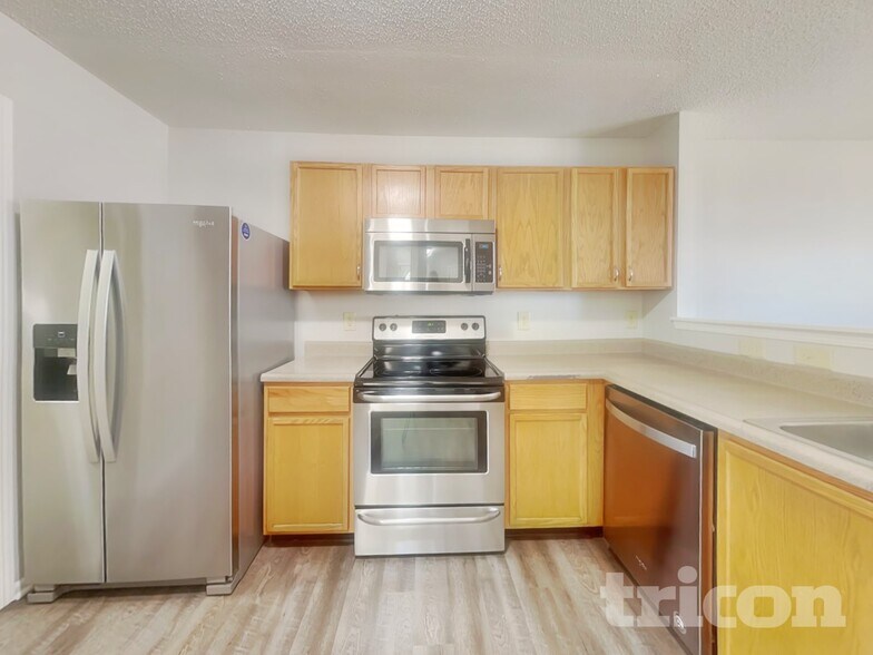 Building Photo - 2426 Black Antler Ct