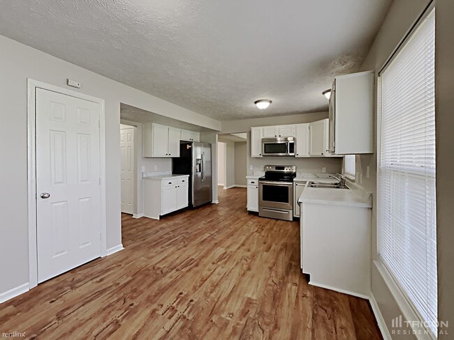 Building Photo - 1212 Green River Ct