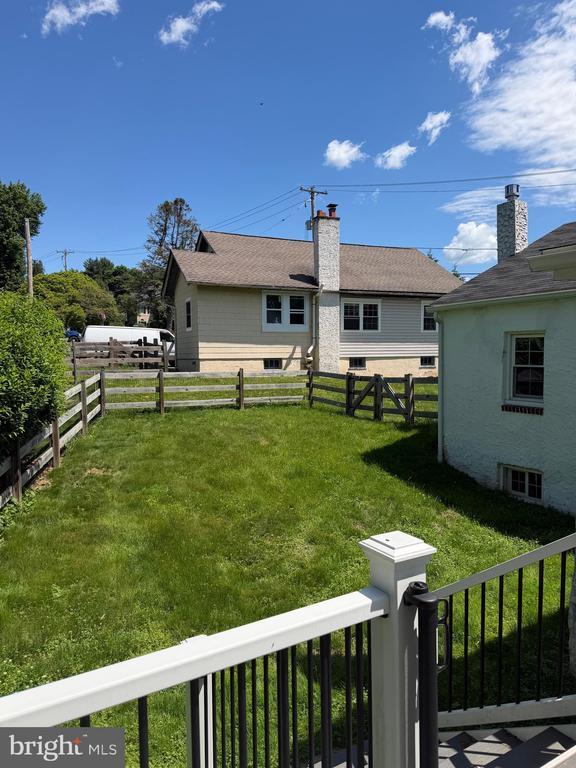 Building Photo - 121 MacDade Rd