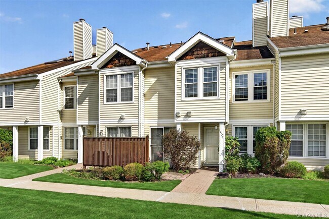 Building Photo - 1208 Whispering Hills Dr
