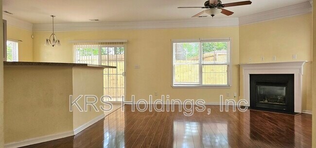 Building Photo - 848 Gem Ct