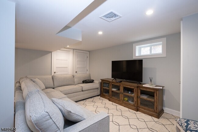 Building Photo - 22 Personette St