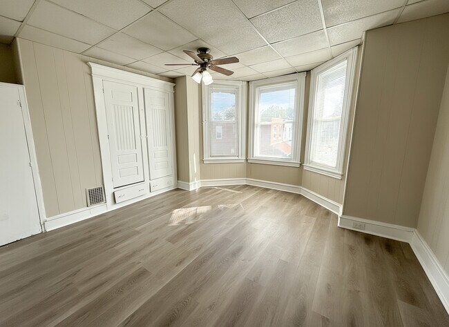 Building Photo - 1420 N Conestoga St