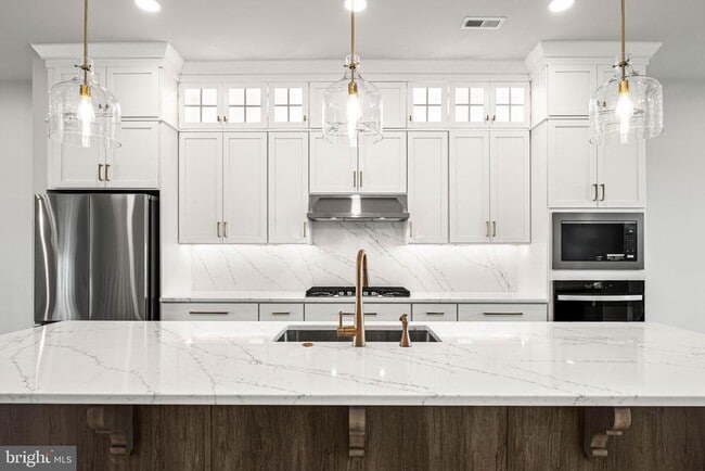 Building Photo - 104 Lizabetta Ln