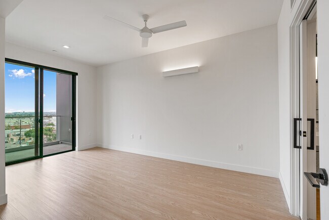 Building Photo - 3688 Overland Ave Los Angeles, CA 90034