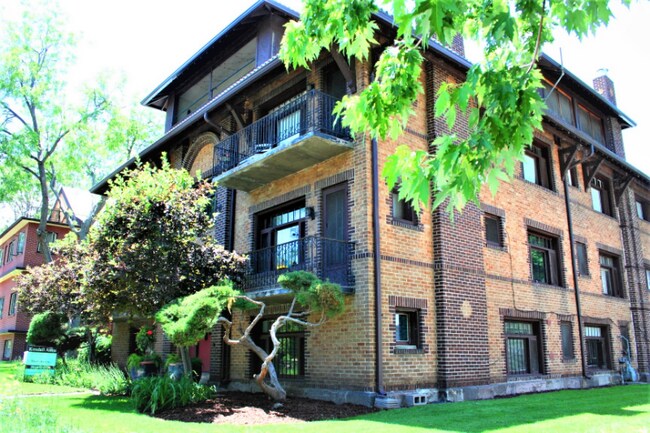 Primary Photo - 1125 N Marion St