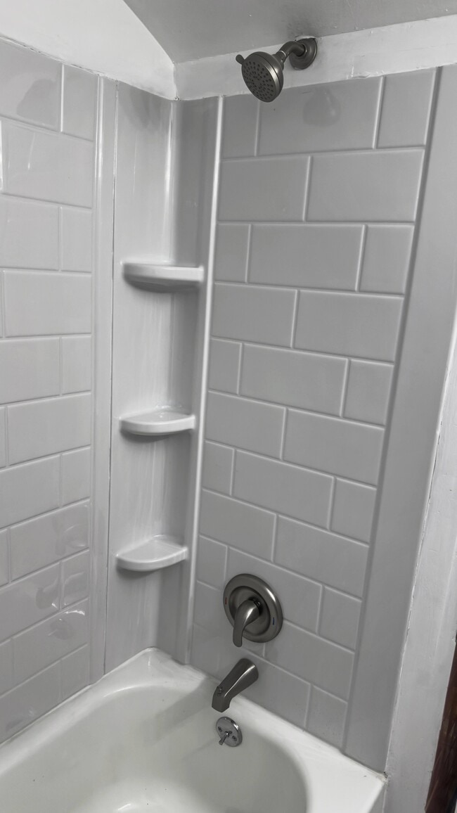 Building Photo - 3625 Chatsworth St