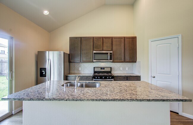 Building Photo - 17139 Devon Dogwood Trail