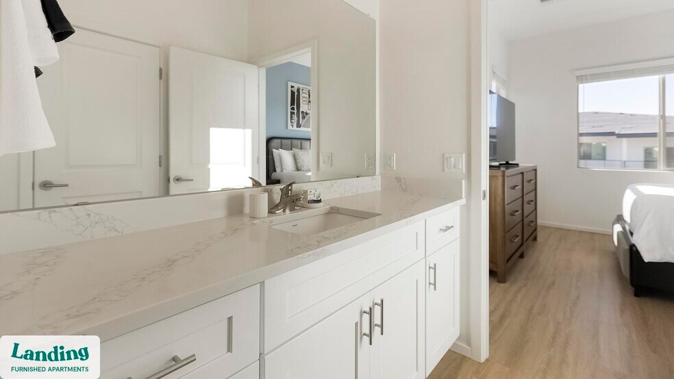 Building Photo - 5750 N La Cholla Blvd