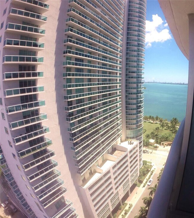 Building Photo - 488 NE 18th St