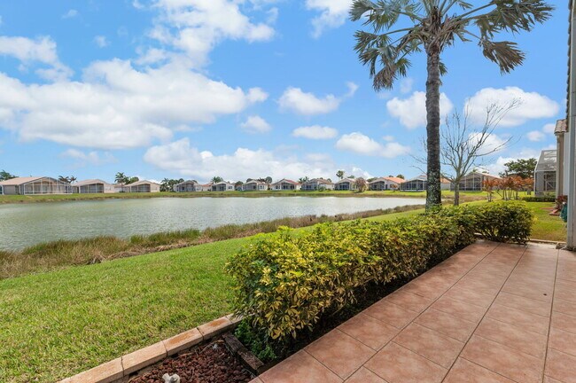 Building Photo - 364 Sunview Way