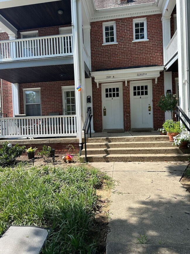 Building Photo - 3501 Hanover Ave