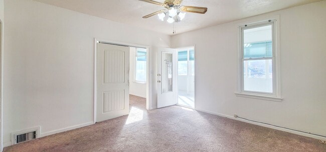 Building Photo - Bountiful City Office Space or residential