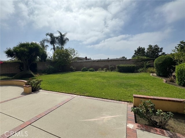 Building Photo - 22522 Birds Eye Dr