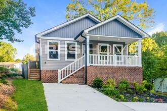 Building Photo - 161 Glenwood Dr SW