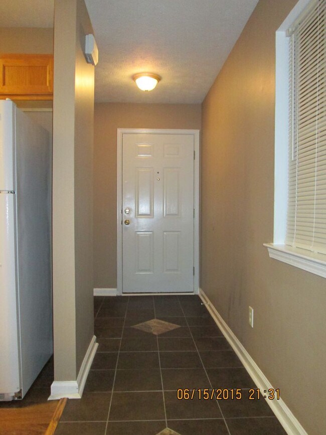 Building Photo - 6237A Dorsett Shoals