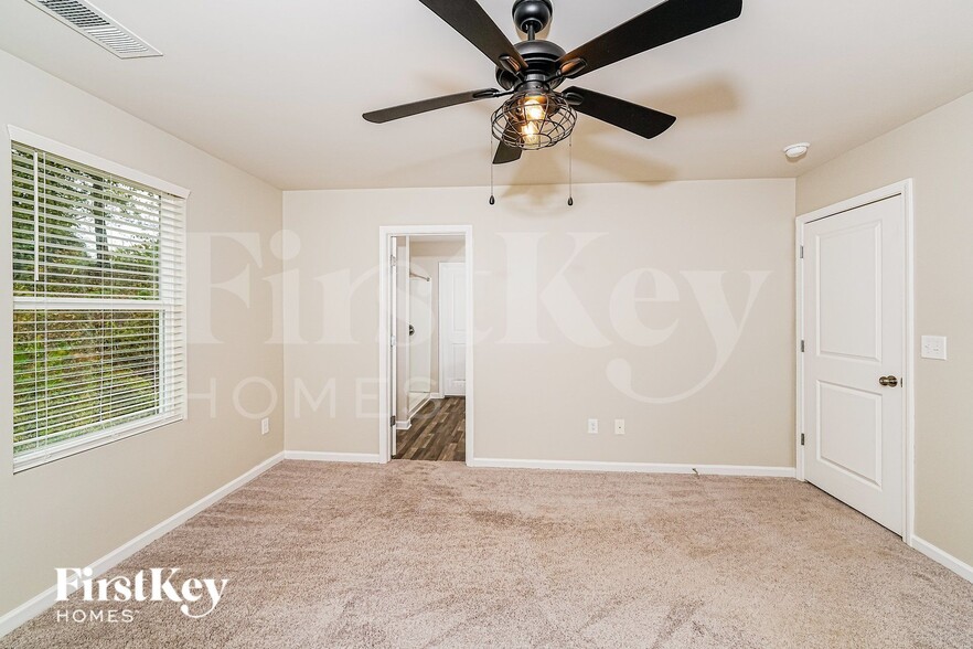 Building Photo - 40 Stevens Cv Dr