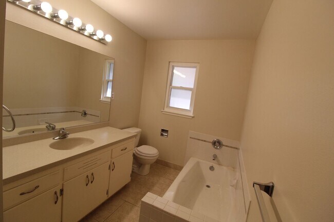 Building Photo - Concord/ Walnut Creek Border! 2172 sq ft home on Huge lot with swimming pool!