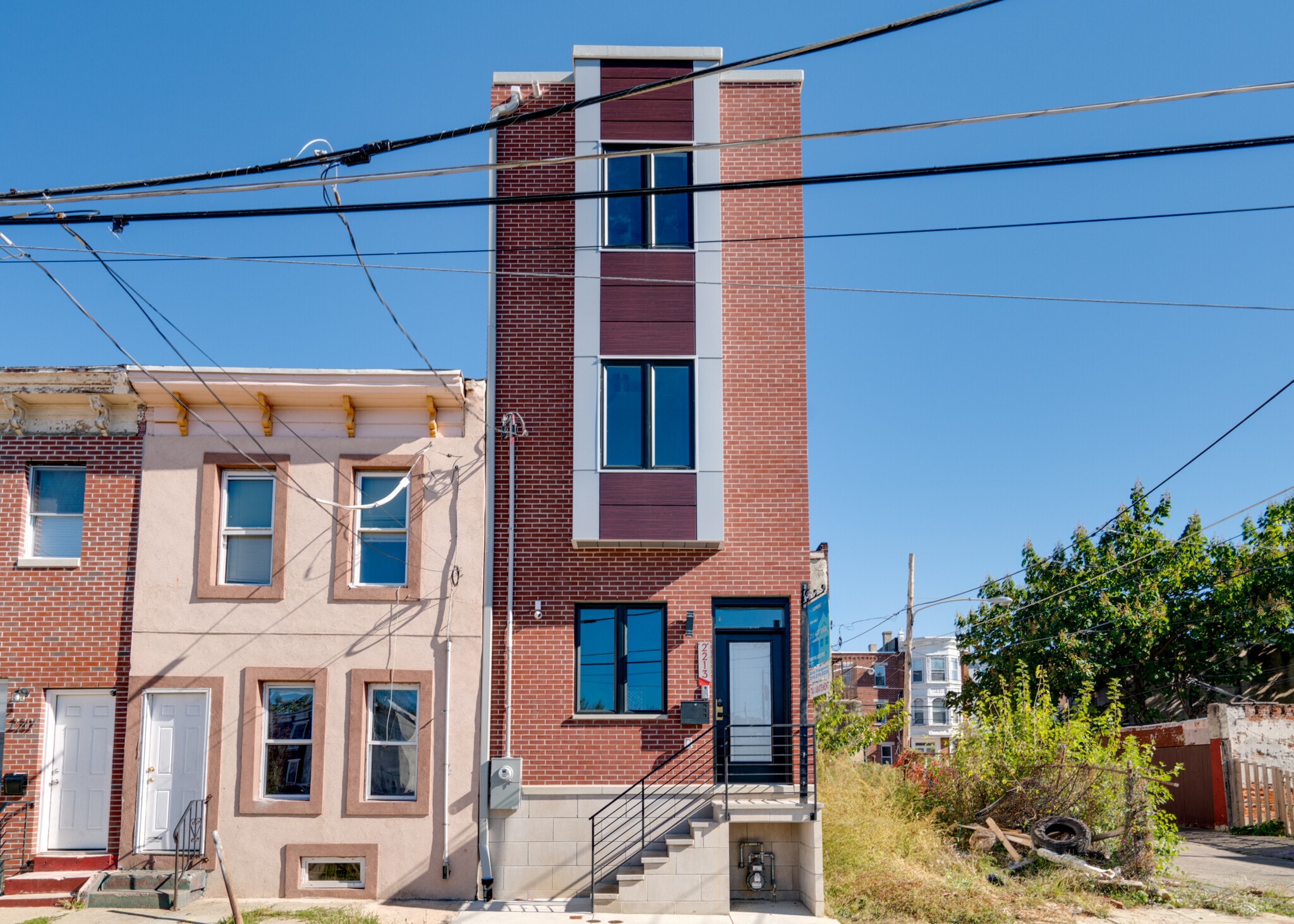 Building Photo - 2213 N Waterloo St