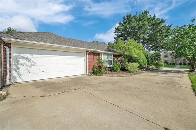 Building Photo - 421 Parkshire Dr