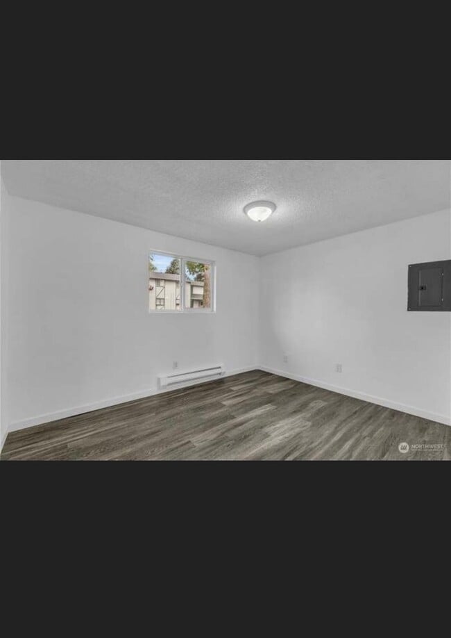 Building Photo - 2701 S 257th Pl