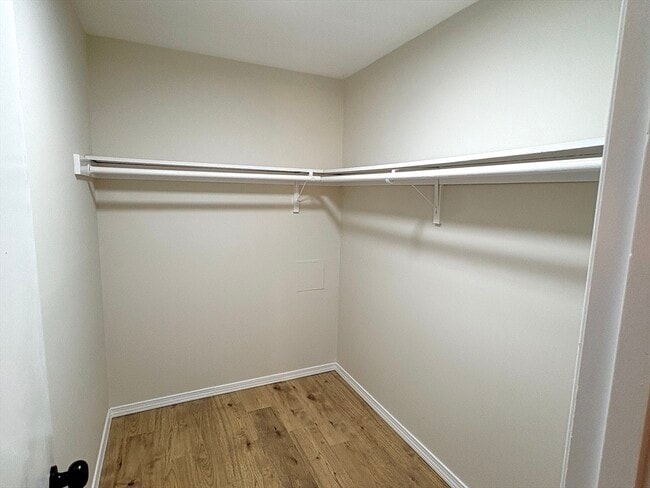 Building Photo - 180 Main St