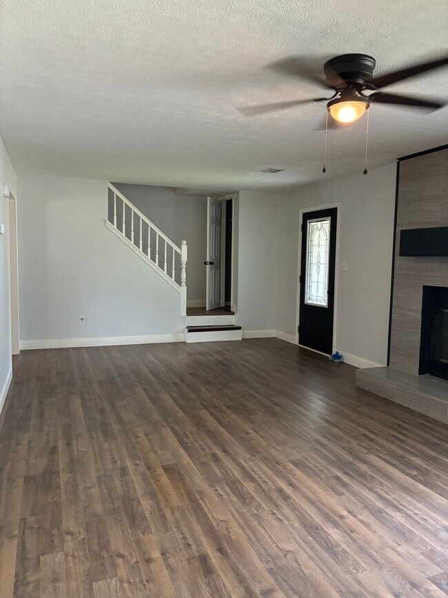 Building Photo - 964 Timberwood Dr