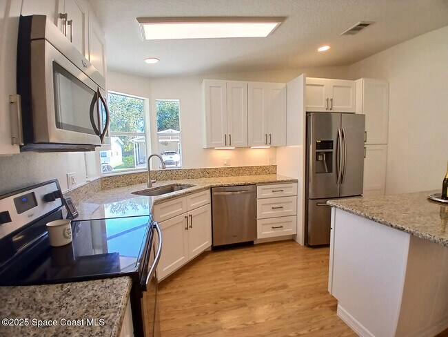 Building Photo - 4375 Sea Gull Dr