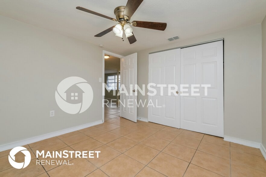 Building Photo - 9140 Haverford Ln