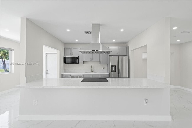 Building Photo - 230 NW 33rd Terrace